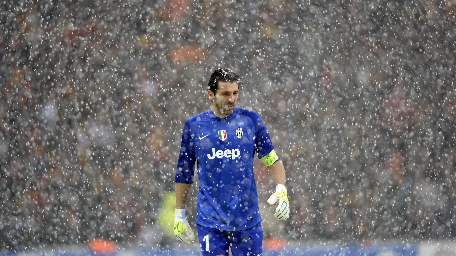 超越传奇!伊尔迪兹成尤文队史欧冠最年轻首发队长