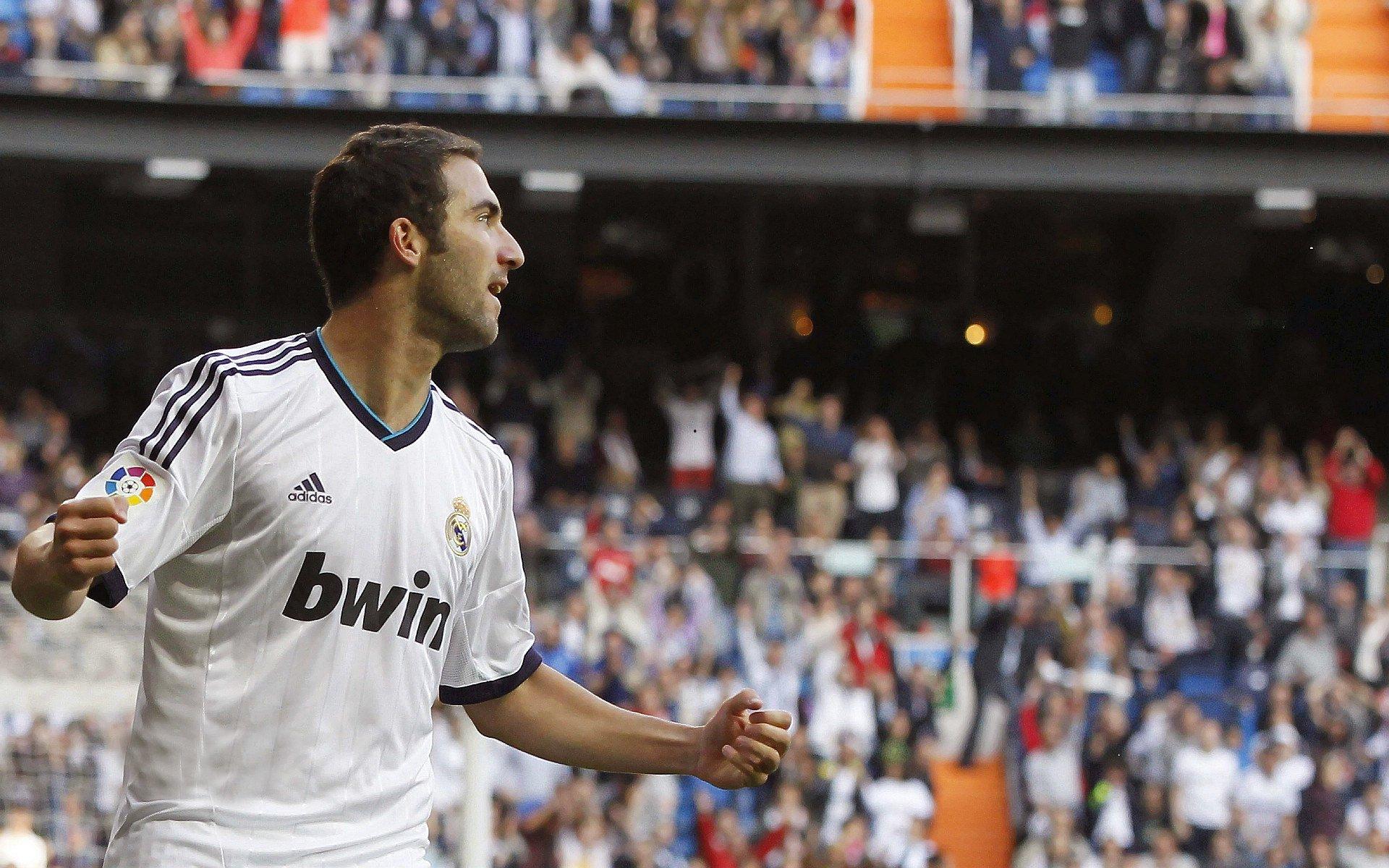 意媒曝那不勒斯锁定新猎物，马佐基告别，诺顿-库菲成防线补强头号目标