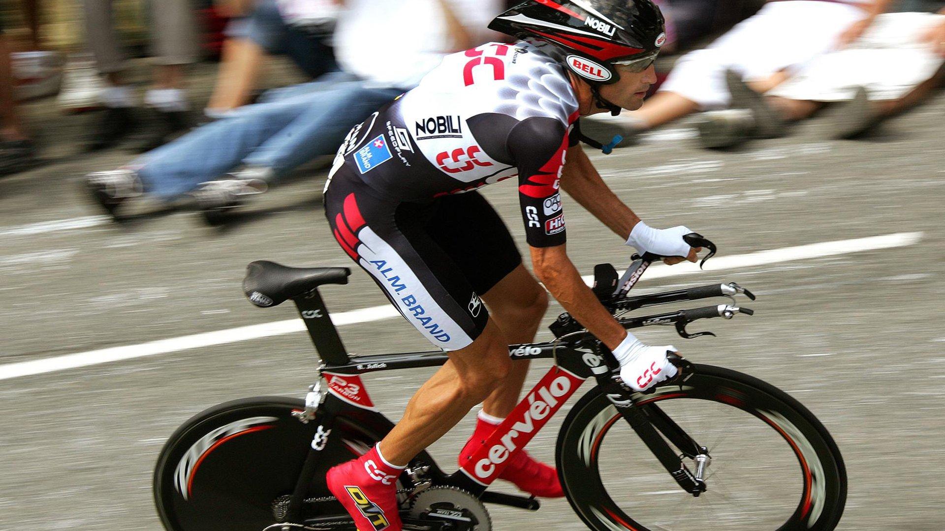 莱诺再成曼城牺牲品，富勒姆门将英超12次交锋全败，失球达34粒