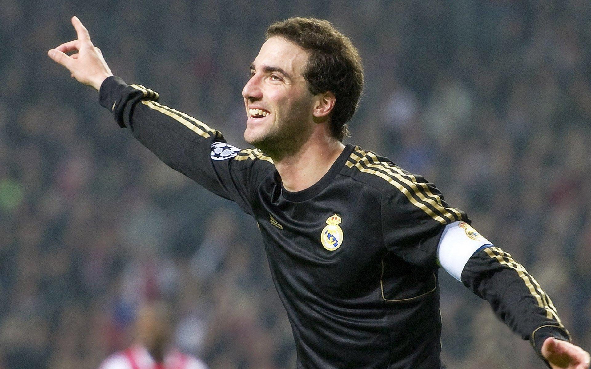 马卡揭秘,小西蒙尼爆发背后,梅西昔日关键建议成转折点