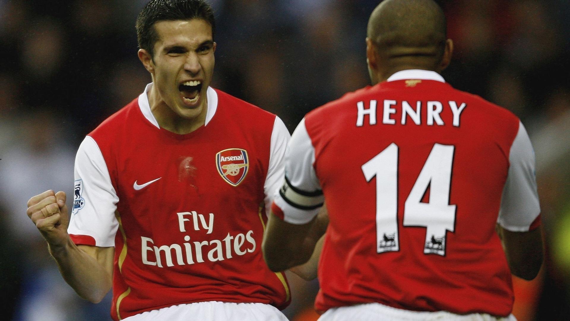 昔日红军锋将尼尔-梅勒温情晒照庆贺爱女生日,社交媒体评论区变身岳父认亲现场